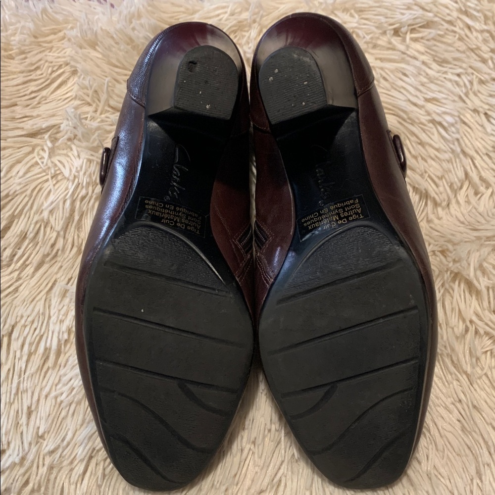Clarks 9 WIDE Women's Dark Brown Ankle Booties EXCELLENT - Picture 5 of 7